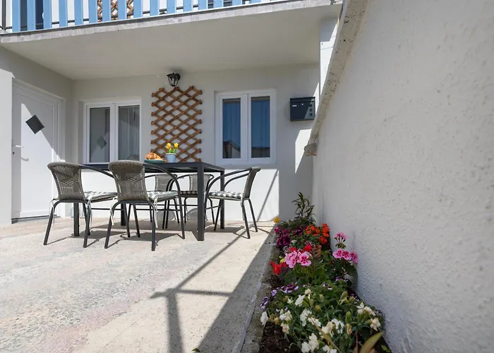 Mia Family Apartments Punat